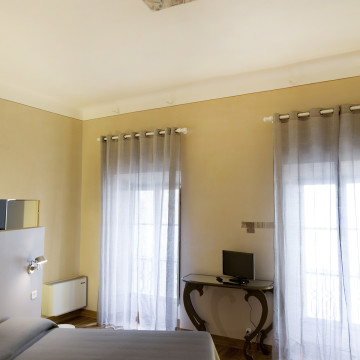  Cortona Charme luxury apartments and suites